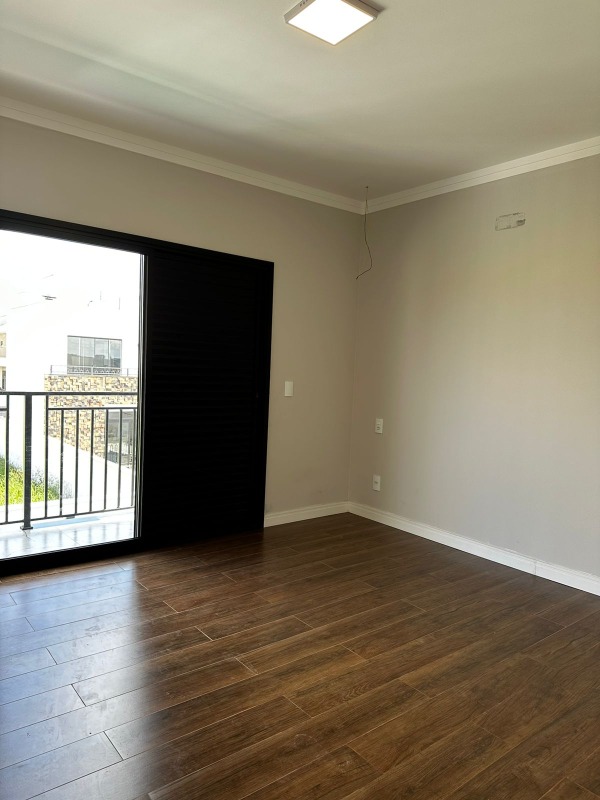 Casa em Condominio à venda no Terras de Santo Antônio: 