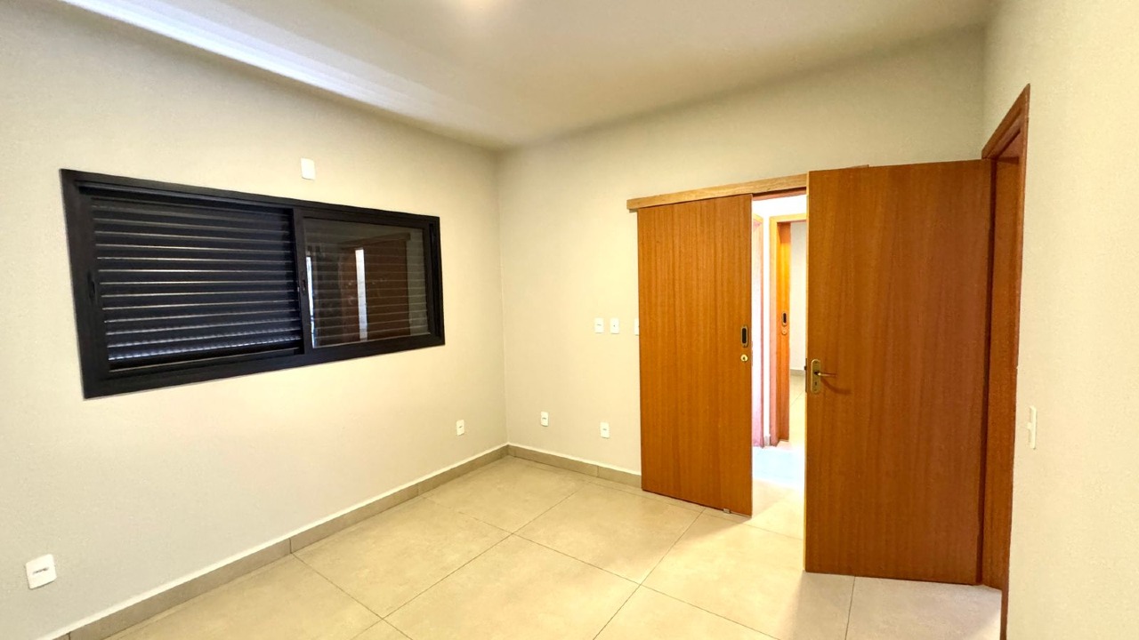 Casa em Condominio à venda no Terras de Santo Antônio: 