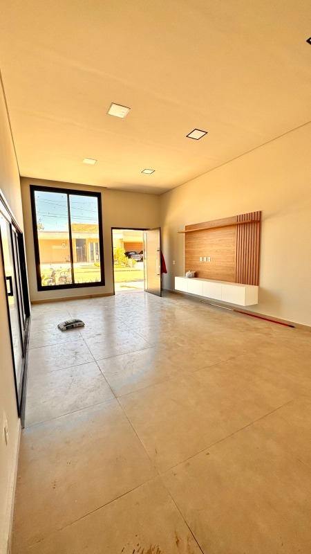 Casa em Condominio à venda no Terras de Santo Antônio: 