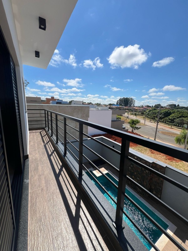 Casa em Condominio à venda no Portal dos Pinheiros II: 