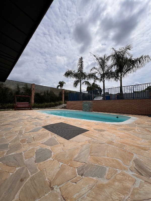 Chácara à venda no Jardim das Flores: 