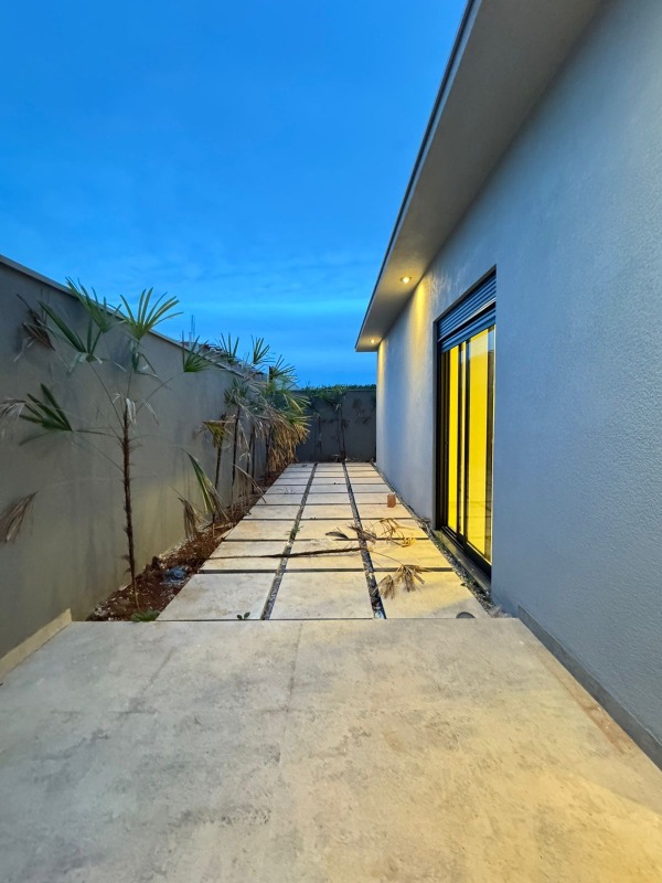 Casa em Condominio à venda no Terras de Santo Antônio: 