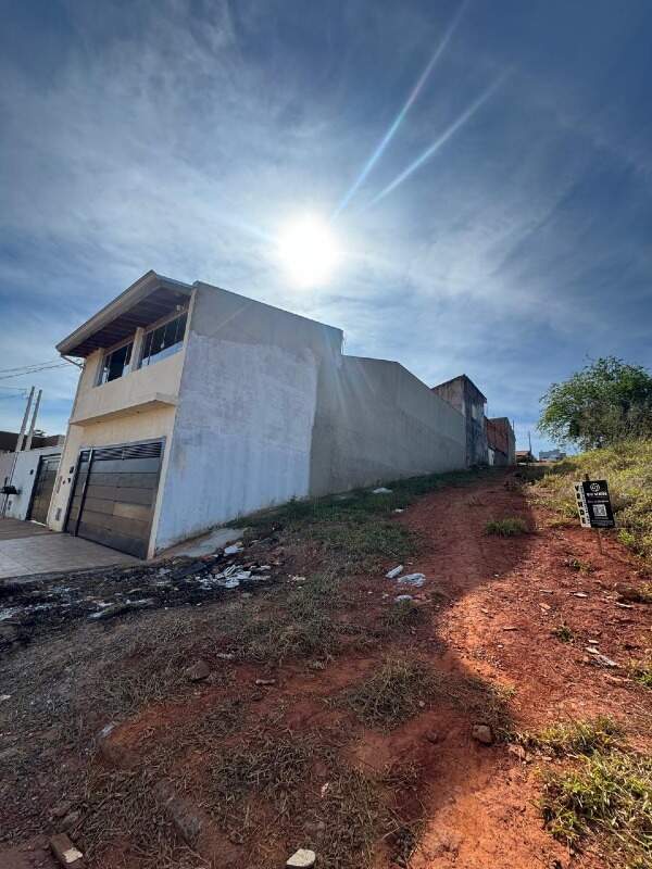 Lote à venda no Jardim Santa Inêz: 