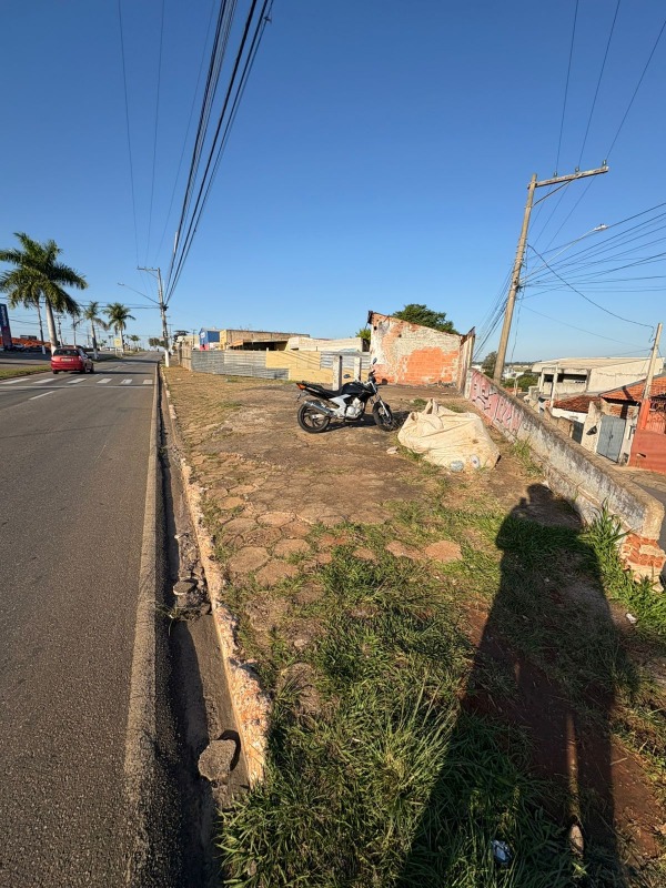 Lote à venda no Vila Leonor: 