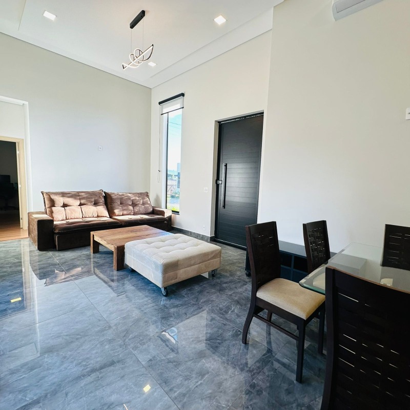 Casa em Condominio à venda no Portal dos Pinheiros II: 