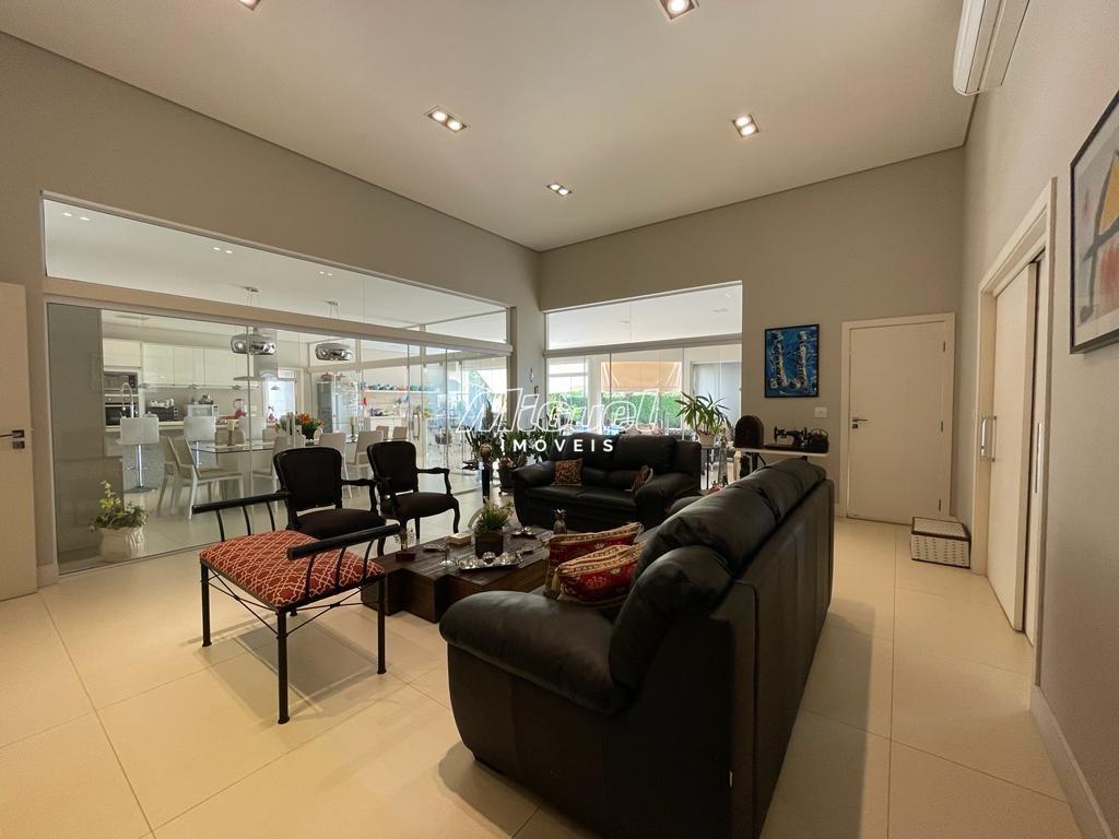 Casa em Condomínio à venda no Monte Alegre: 