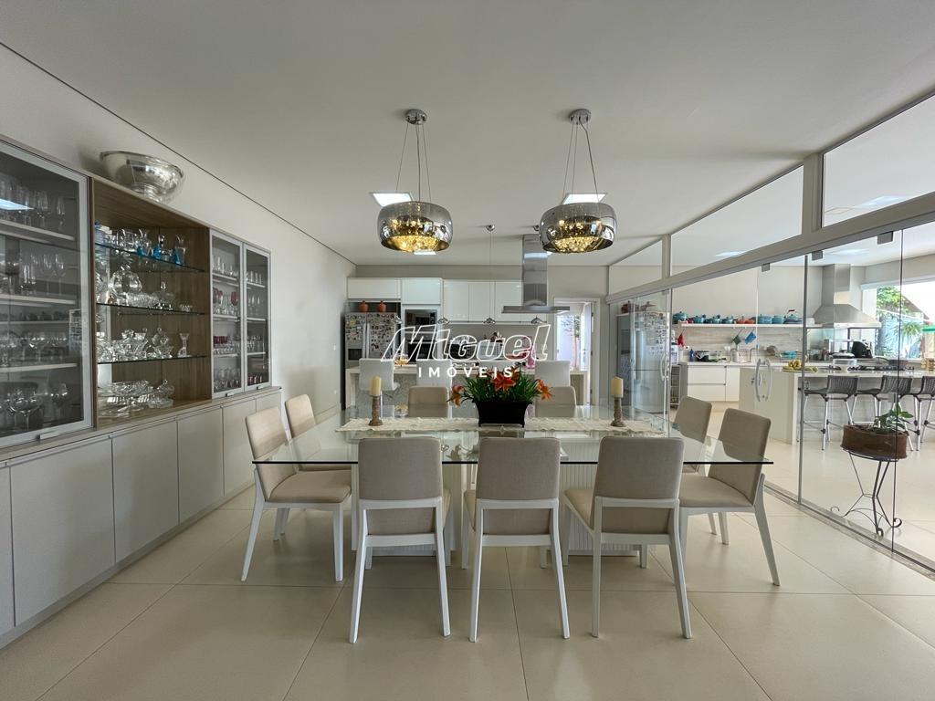 Casa em Condomínio à venda no Monte Alegre: 