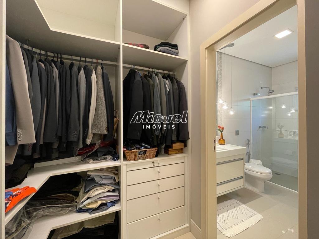 Casa em Condomínio à venda no Monte Alegre: 