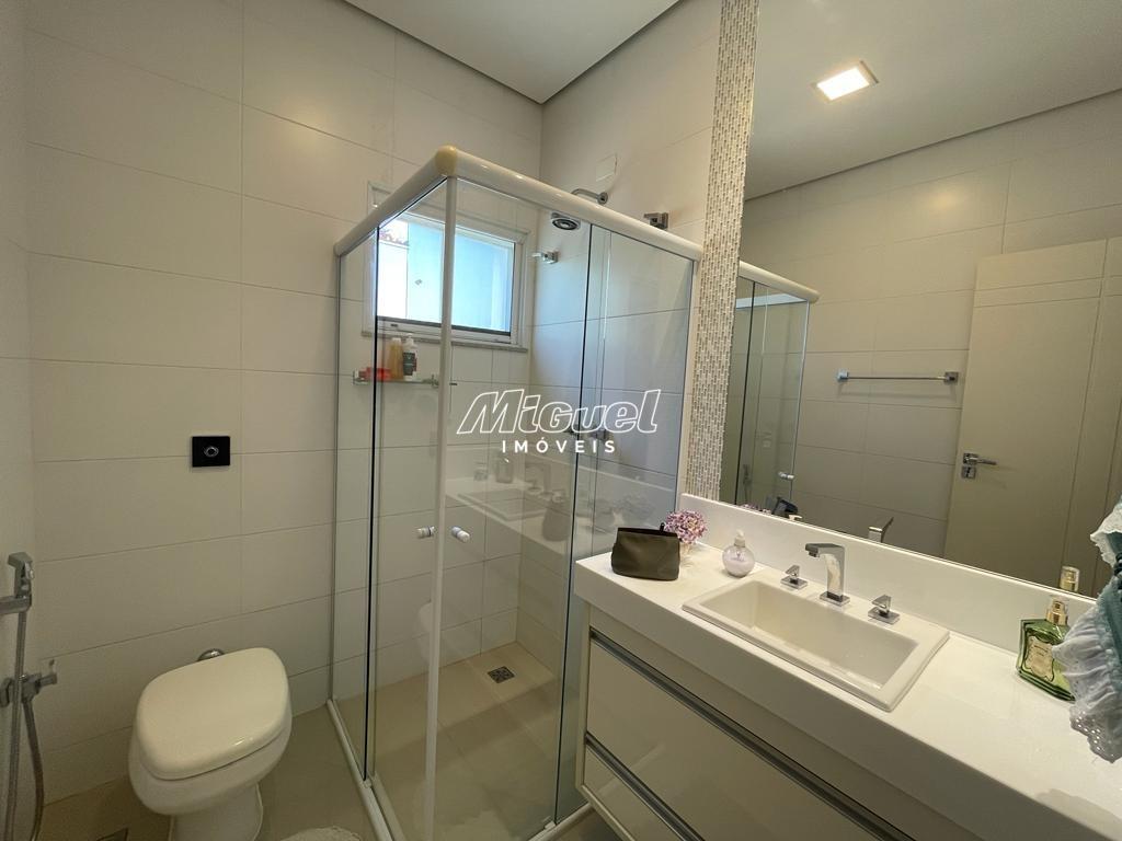 Casa em Condomínio à venda no Monte Alegre: 