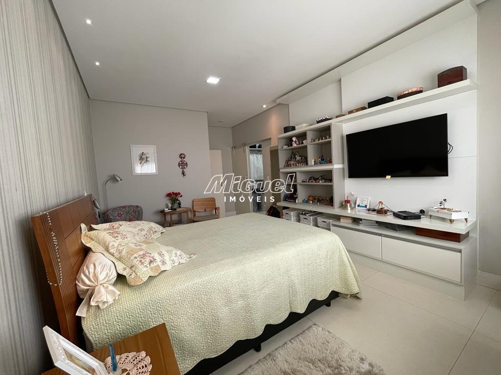 Casa em Condomínio à venda no Monte Alegre: 