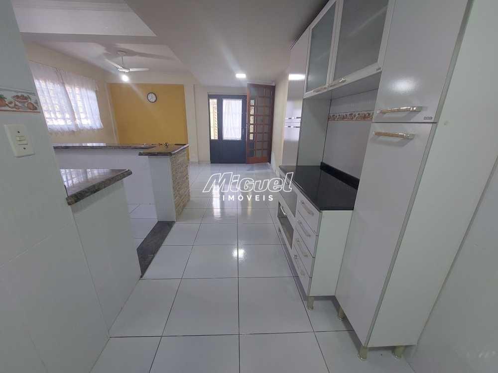 Casa para aluguel no Tupi: 