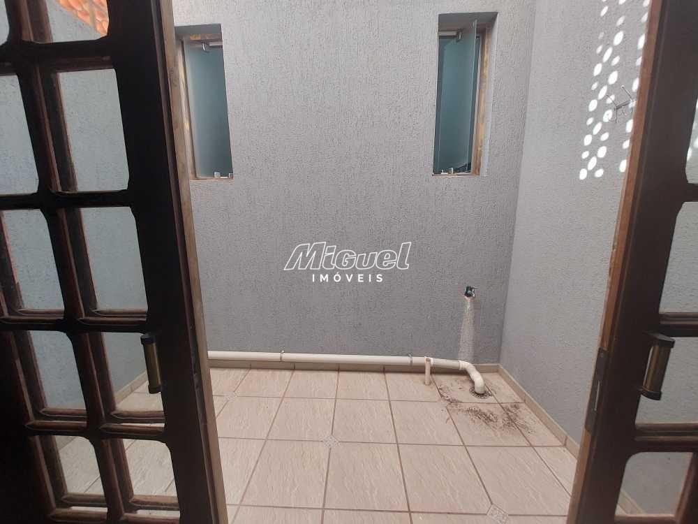 Casa para aluguel no Tupi: 