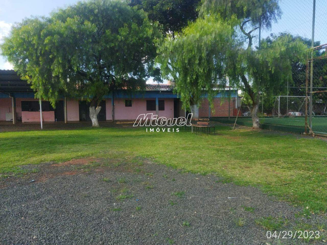 Chácara, para aluguel, Recanto dos Universitários - 3 quartos - Rio Das Pedras/SP: 