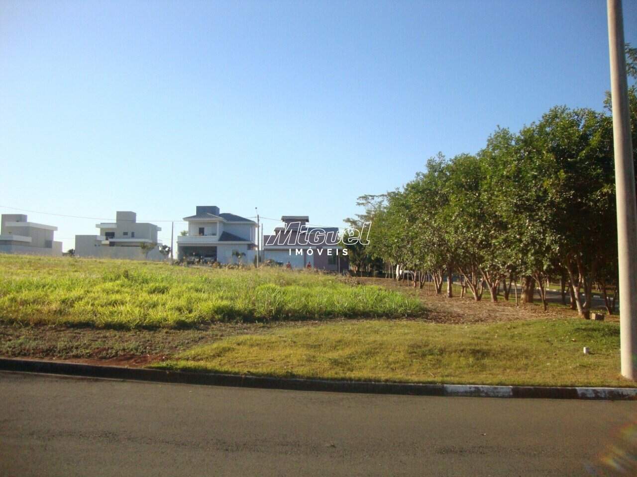 Terreno em Condomínio, à venda, Quinta do Engenho - Quinta do Engenho - Rio Das Pedras/SP: 