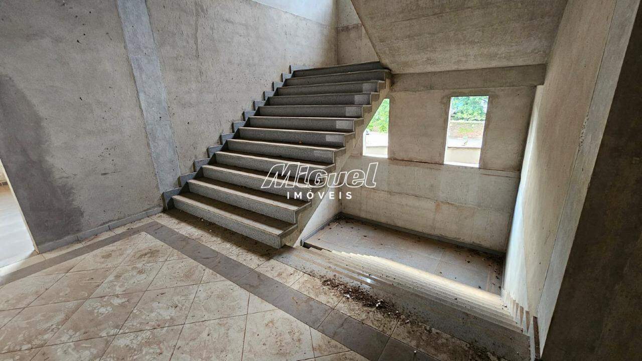 Prédio Comercial para aluguel no Vila Monteiro: 