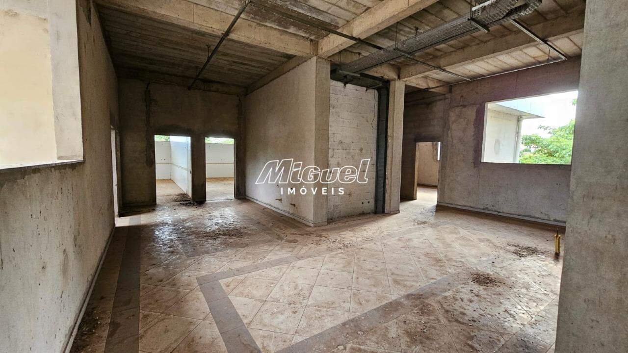 Prédio Comercial para aluguel no Vila Monteiro: 