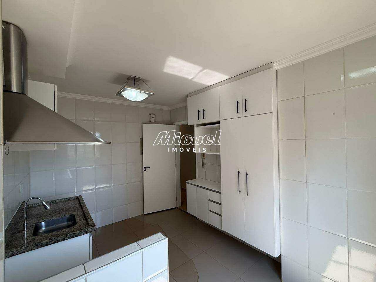 Apartamento, à venda, Centro - 2 quartos Condomínio Residencial Village Cleopath - Piracicaba/SP: 
