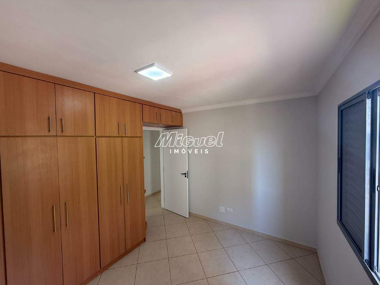 Apartamento, à venda, Centro - 2 quartos Condomínio Residencial Village Cleopath - Piracicaba/SP: 