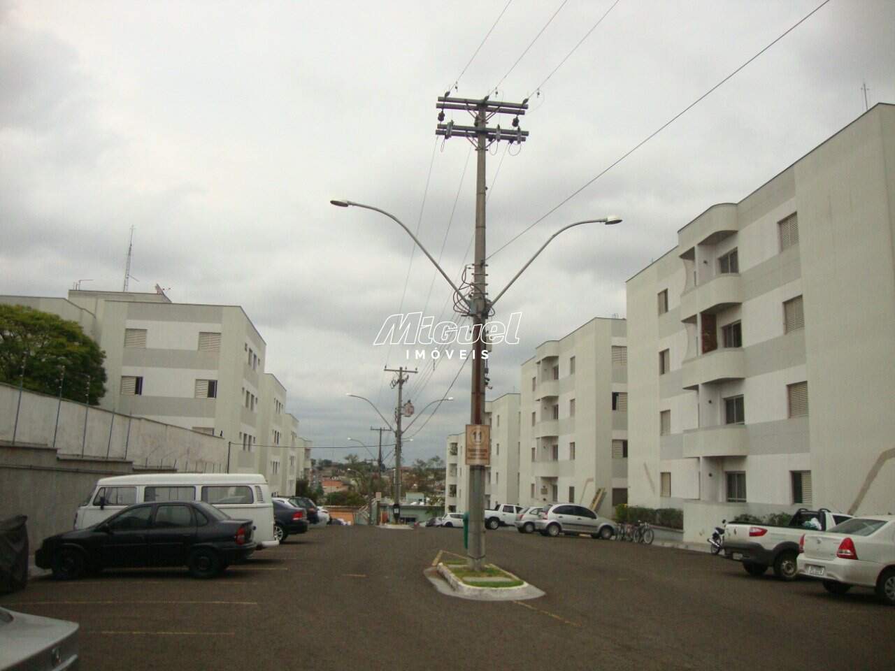 Apartamento, à venda, Jardim Caxambu - 3 quartos Condomínio Portal das Flores - Piracicaba/SP: 
