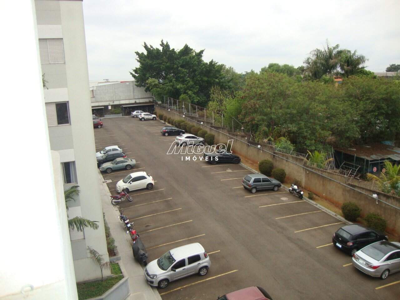 Apartamento, à venda, Jardim Caxambu - 3 quartos Condomínio Portal das Flores - Piracicaba/SP: