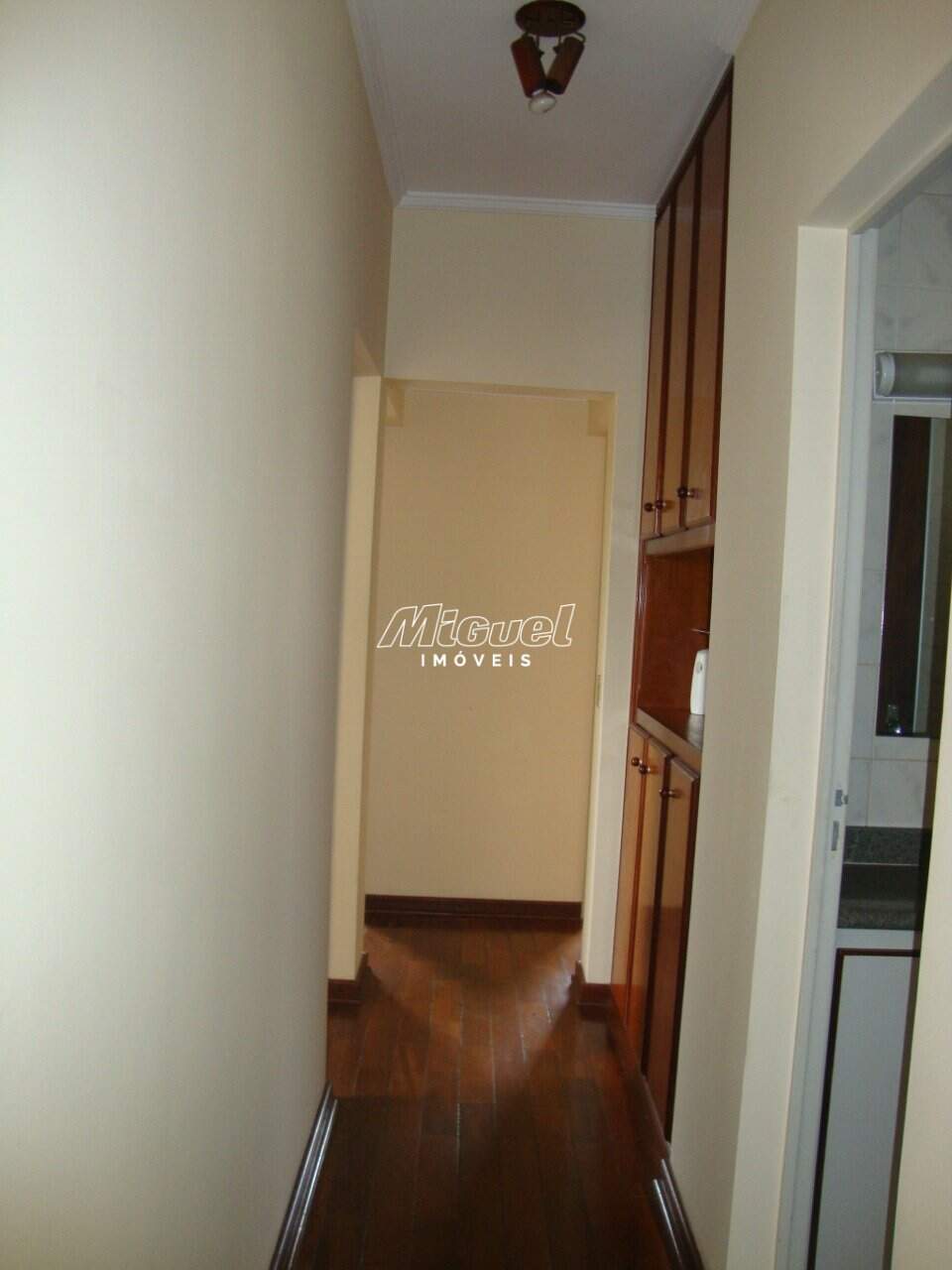 Apartamento, à venda, Jardim Caxambu - 3 quartos Condomínio Portal das Flores - Piracicaba/SP: