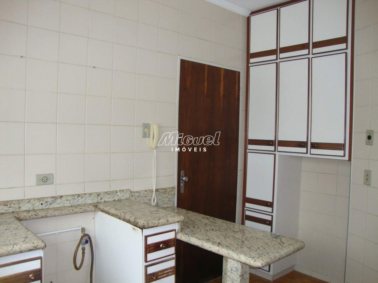 Apartamento, à venda, Jardim Caxambu - 3 quartos Condomínio Portal das Flores - Piracicaba/SP: