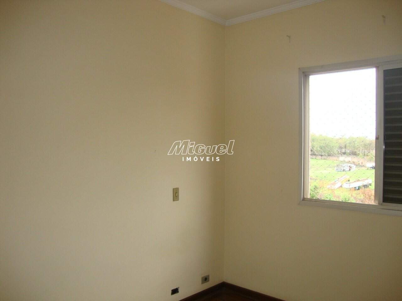 Apartamento, à venda, Jardim Caxambu - 3 quartos Condomínio Portal das Flores - Piracicaba/SP: