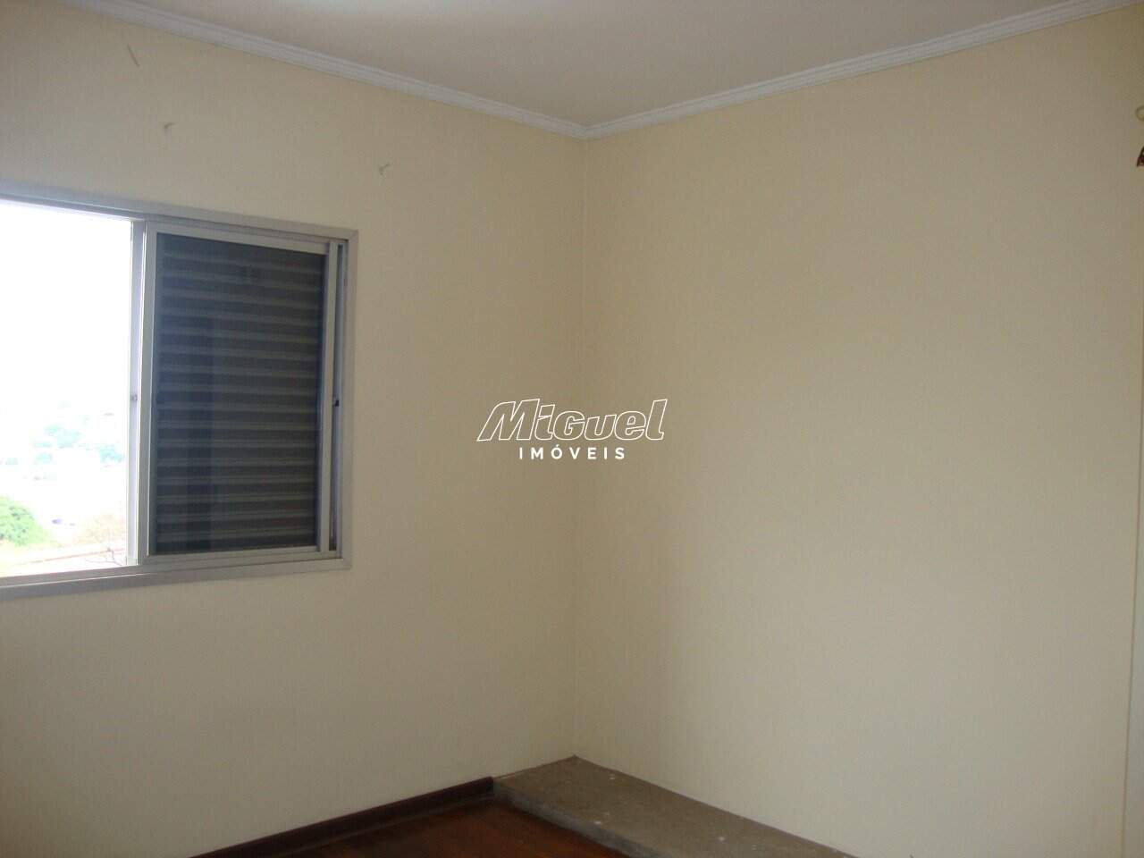 Apartamento, à venda, Jardim Caxambu - 3 quartos Condomínio Portal das Flores - Piracicaba/SP: