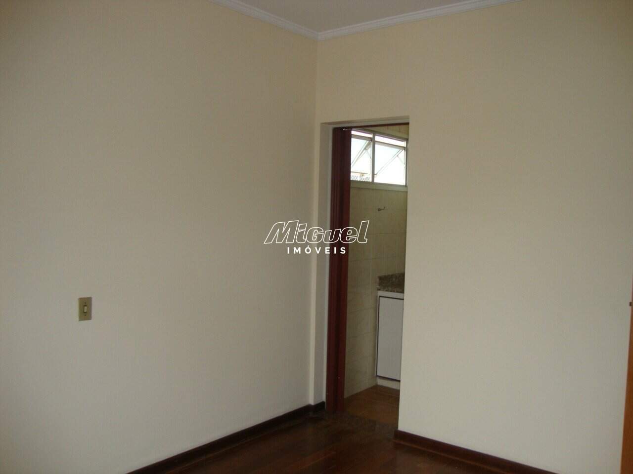 Apartamento, à venda, Jardim Caxambu - 3 quartos Condomínio Portal das Flores - Piracicaba/SP: