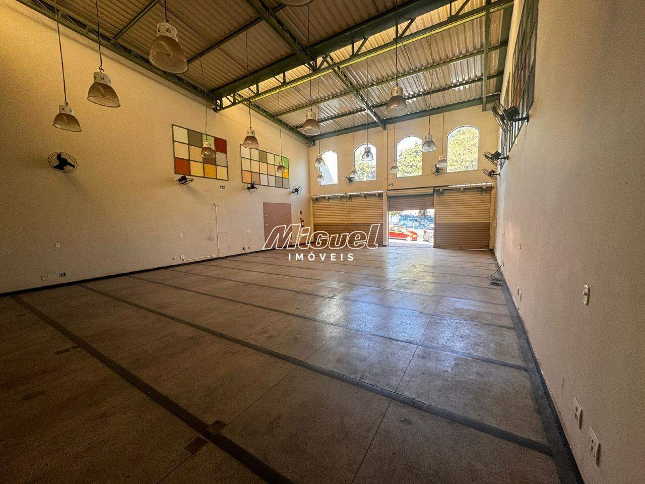 Prédio Comercial para aluguel no Piracicamirim: