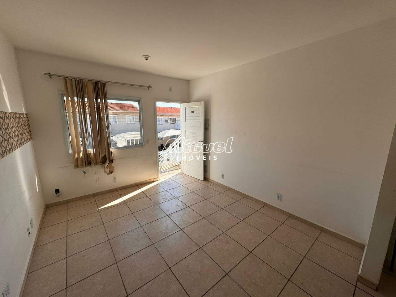Casa em Condomínio para aluguel no Parque Piracicaba: