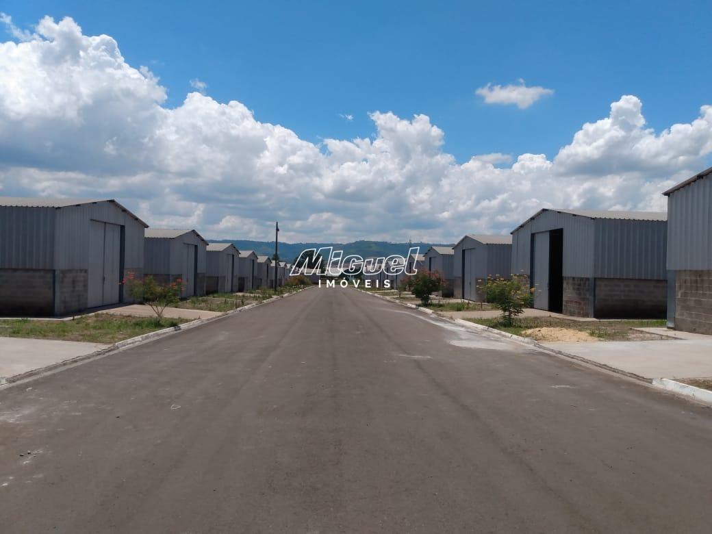 Galpão, para aluguel, Recanto das Águas de São Pedro - 1 quarto - São Pedro/SP: 