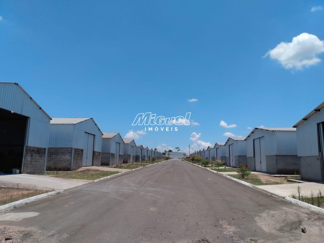 Galpão, para aluguel, Recanto das Águas de São Pedro - 1 quarto - São Pedro/SP: 