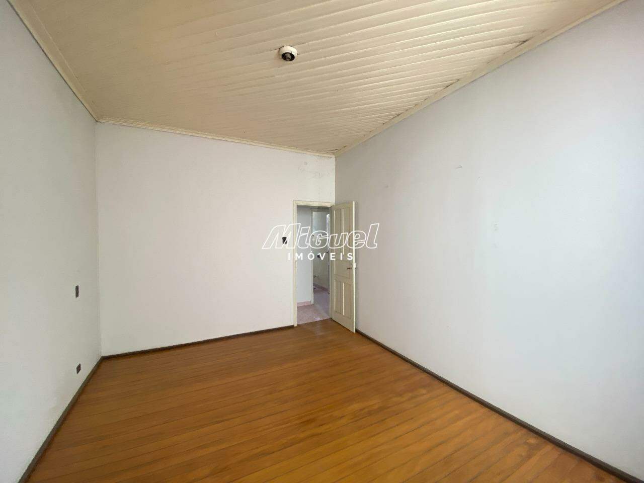 Casa à venda no Centro: 