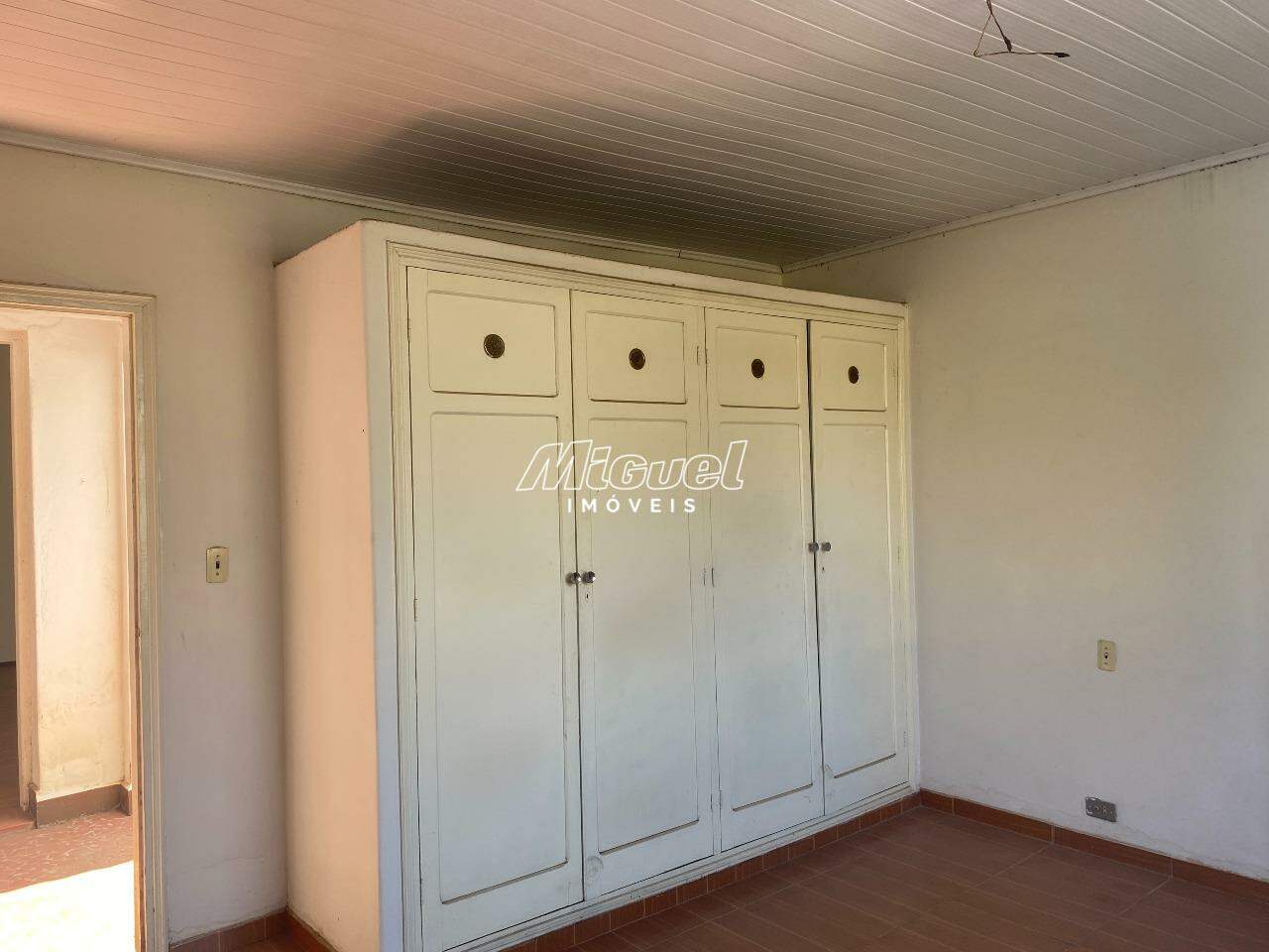 Casa à venda no Centro: 