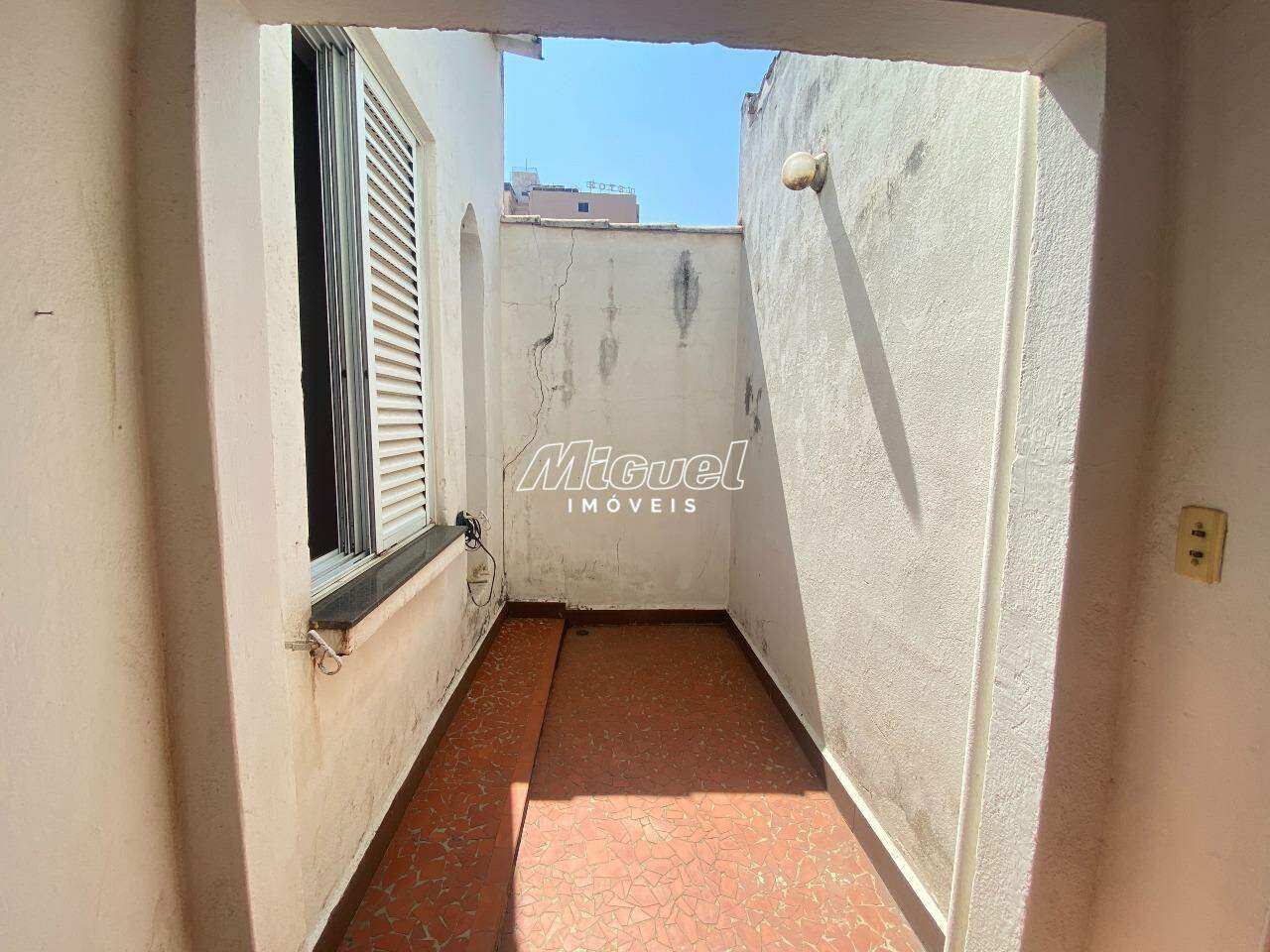 Casa à venda no Centro: 