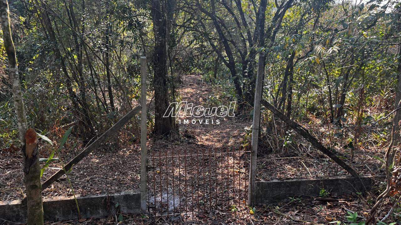 Chácara, à venda, Camargo - 3 quartos - Águas de São Pedro/SP: 