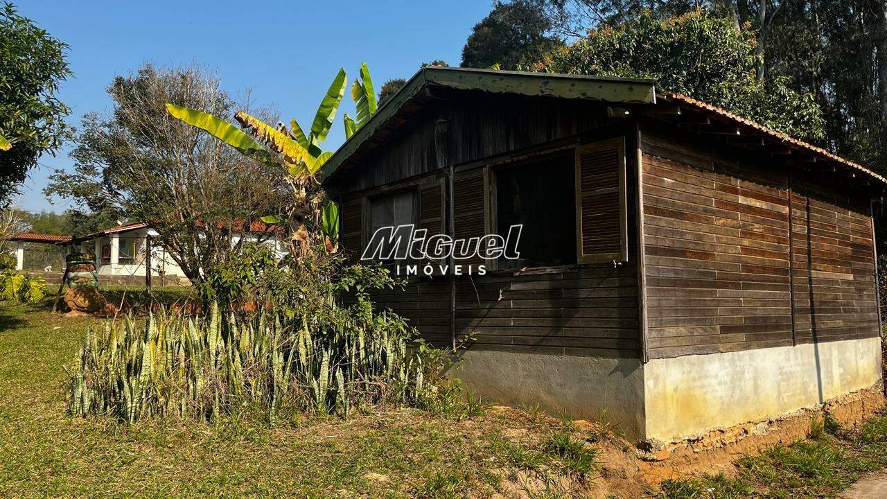 Chácara, à venda, Camargo - 3 quartos - Águas de São Pedro/SP: 