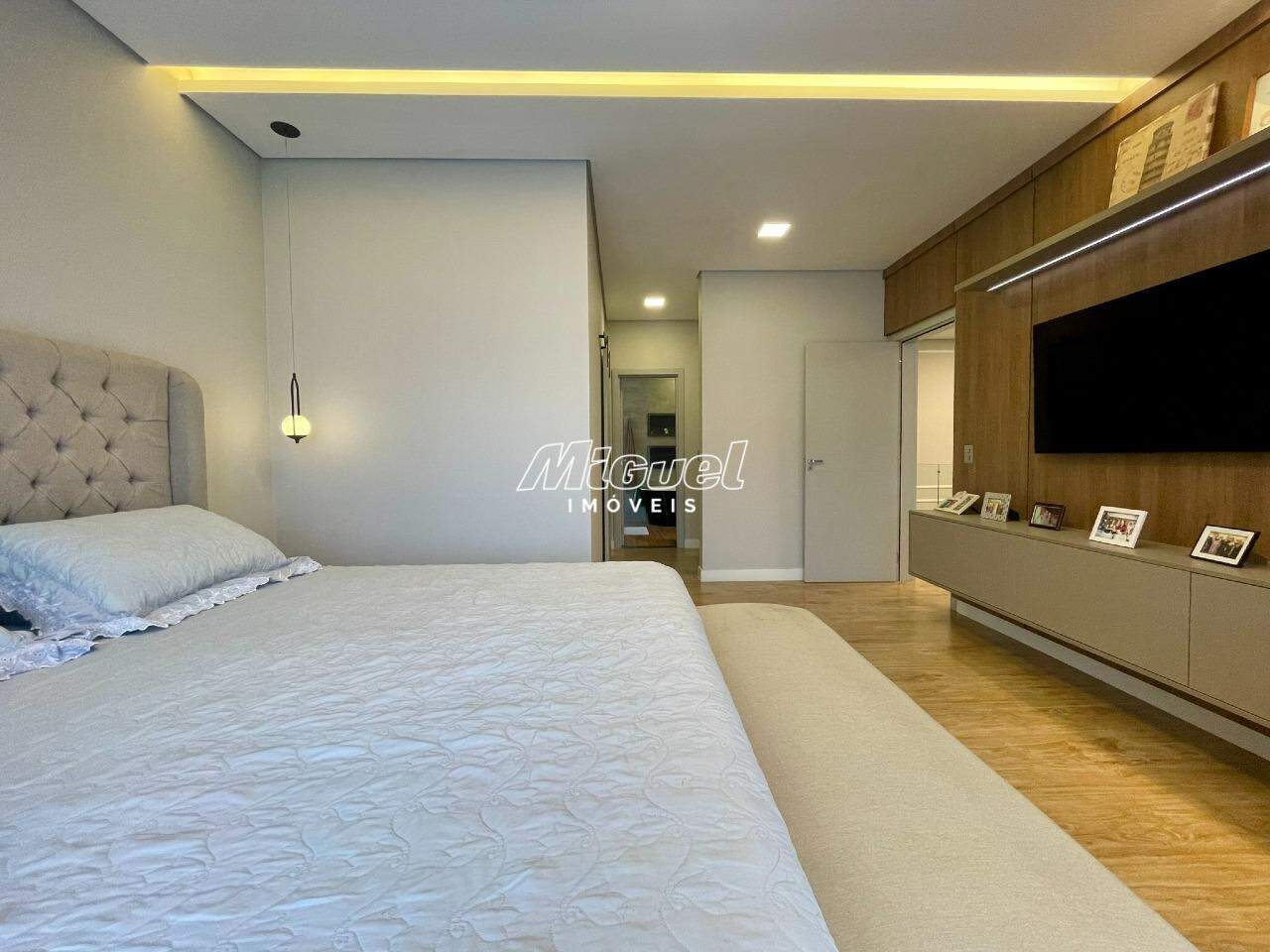 Casa em Condomínio à venda no Reserva Jequitibá: 