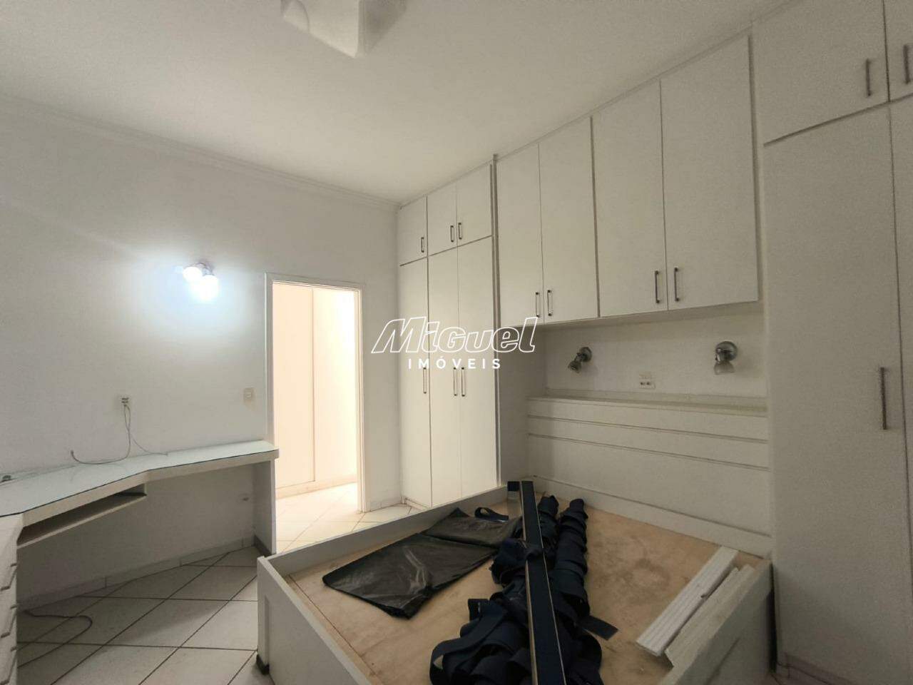 Casa em Condomínio, para aluguel, Nova América - 3 quartos Condomínio Portal do Astúrias - Piracicaba/SP: 