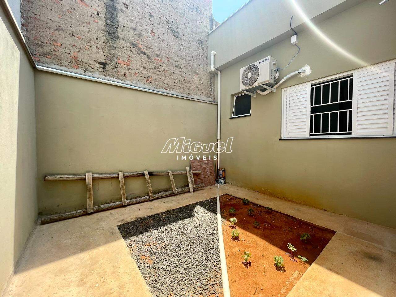 Casa à venda no Residencial Bertolucci: 