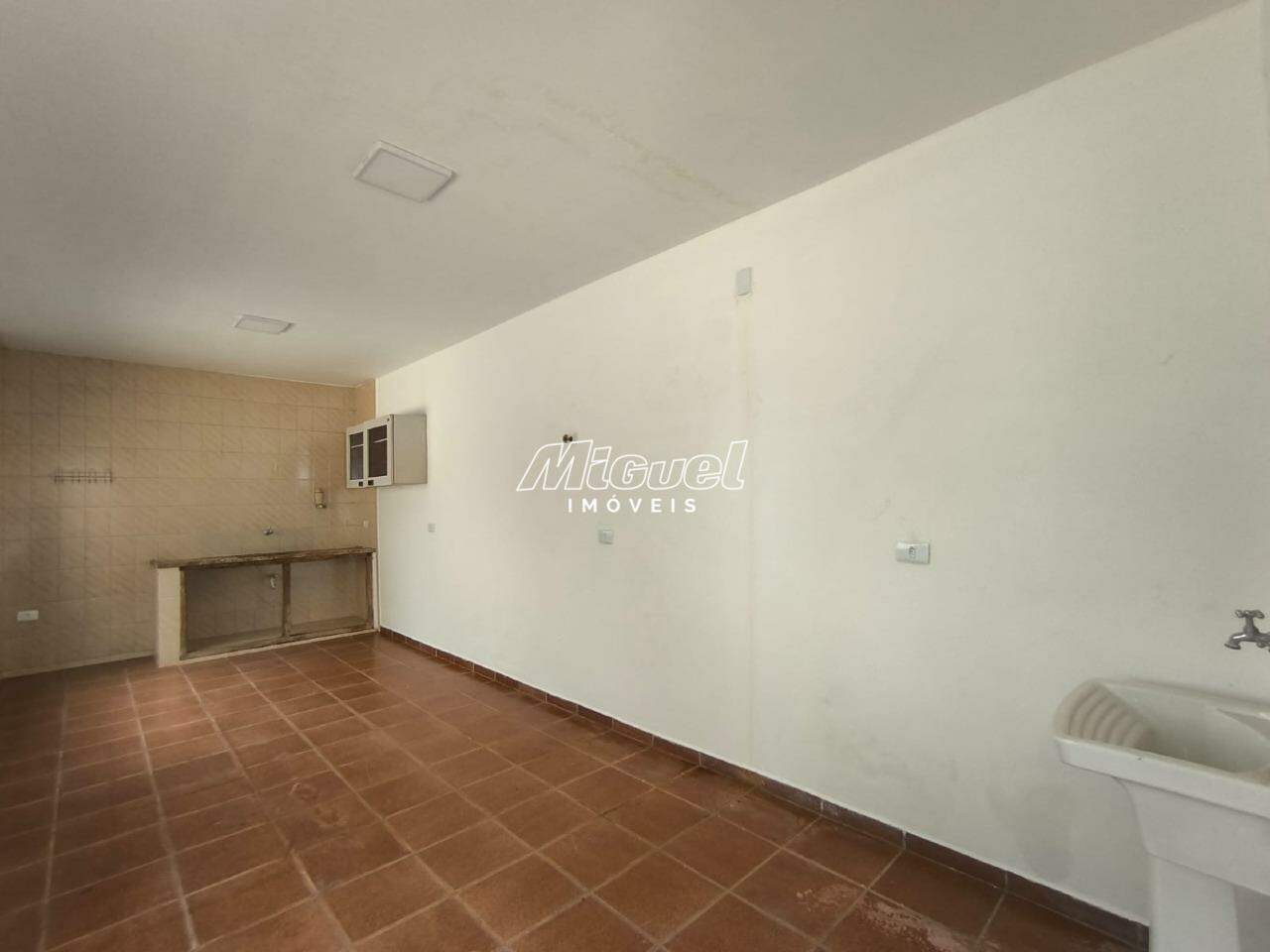 Casa, à venda, Jardim Porangaba - 4 quartos - Águas de São Pedro/SP: 