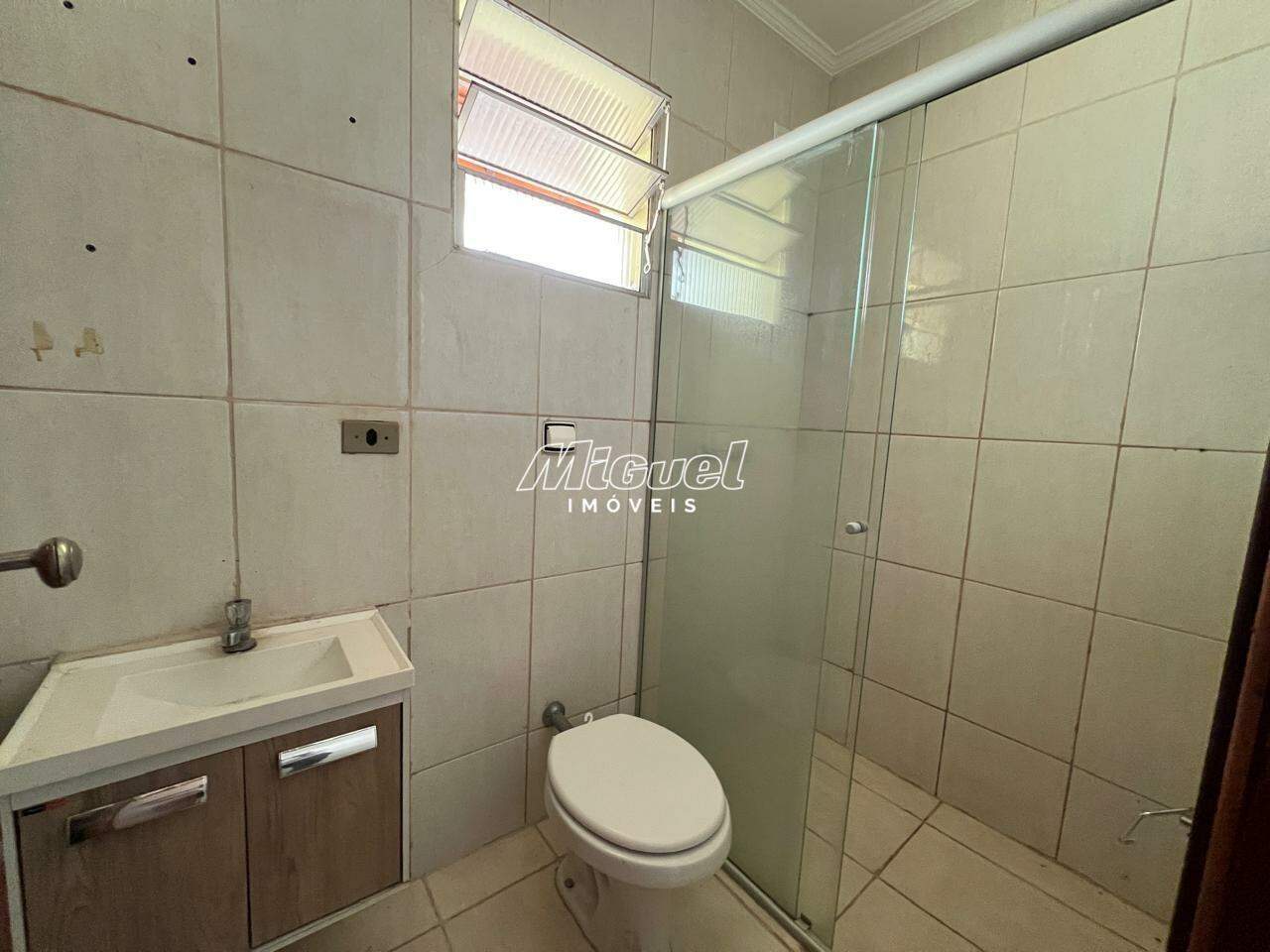 Casa à venda no Jardim Bartira (Tupi):