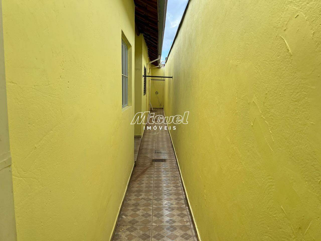 Casa à venda no Jardim Bartira (Tupi): 