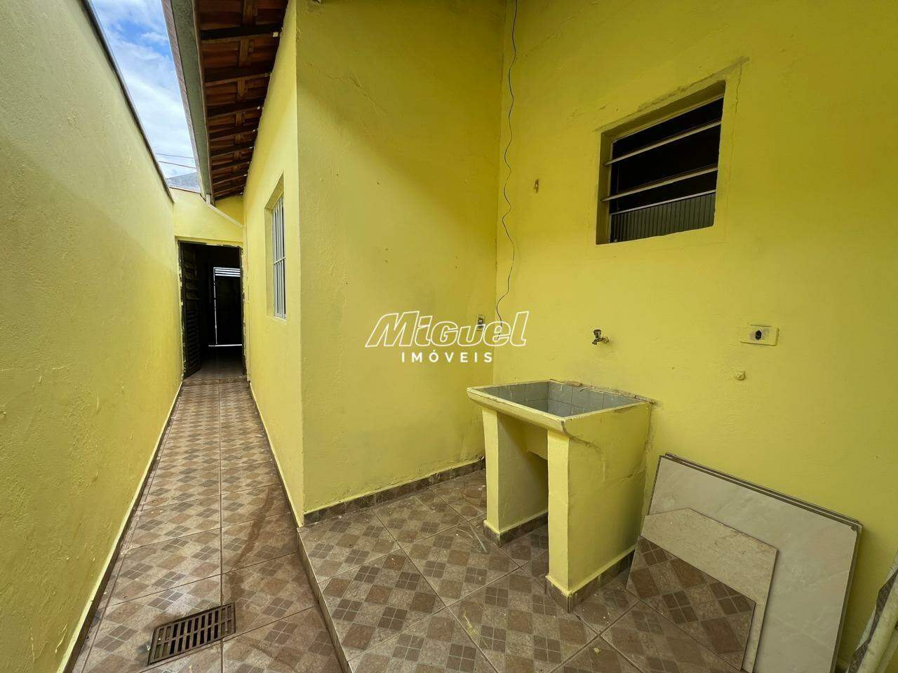 Casa à venda no Jardim Bartira (Tupi): 