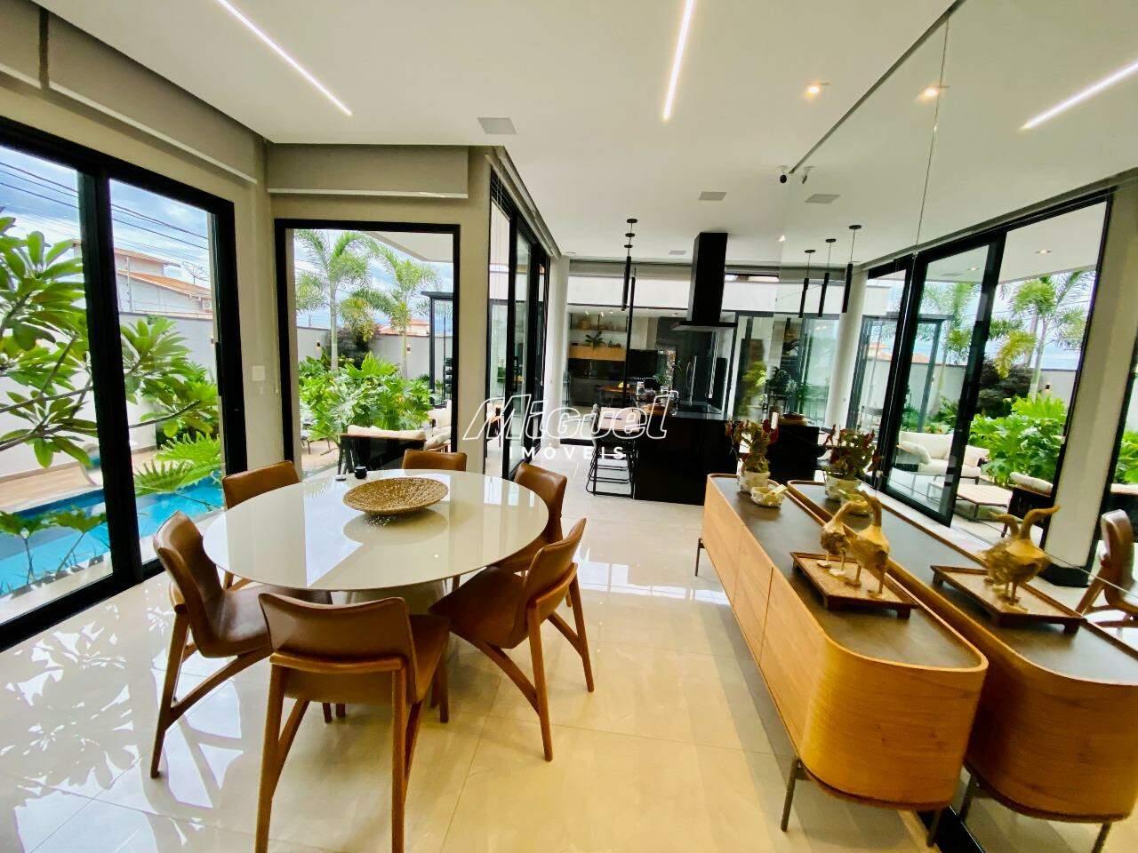 Casa à venda no Parque Santa Cecília: 