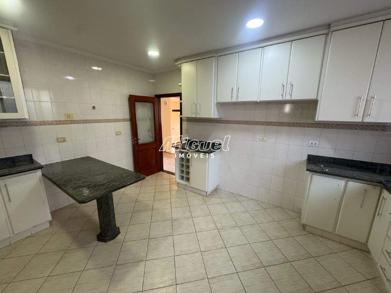 Casa em Condomínio, Área Total 573,29m² para aluguel, Terras de Piracicaba III - Piracicaba 4 quartos Condomínio Terras de Piracicaba III : 