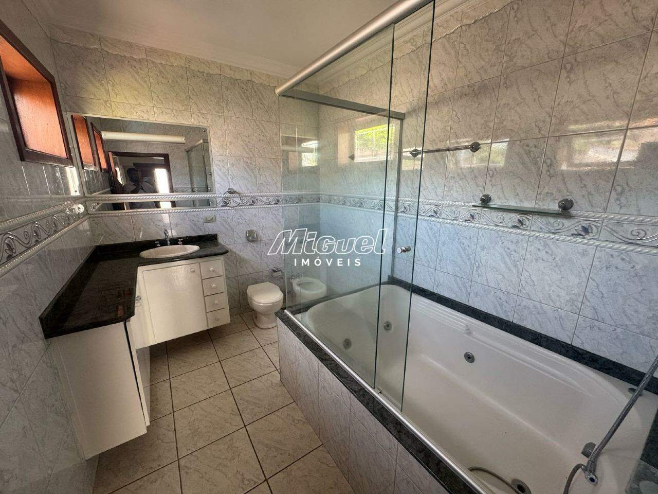 Casa em Condomínio, Área Total 573,29m² para aluguel, Terras de Piracicaba III - Piracicaba 4 quartos Condomínio Terras de Piracicaba III : 