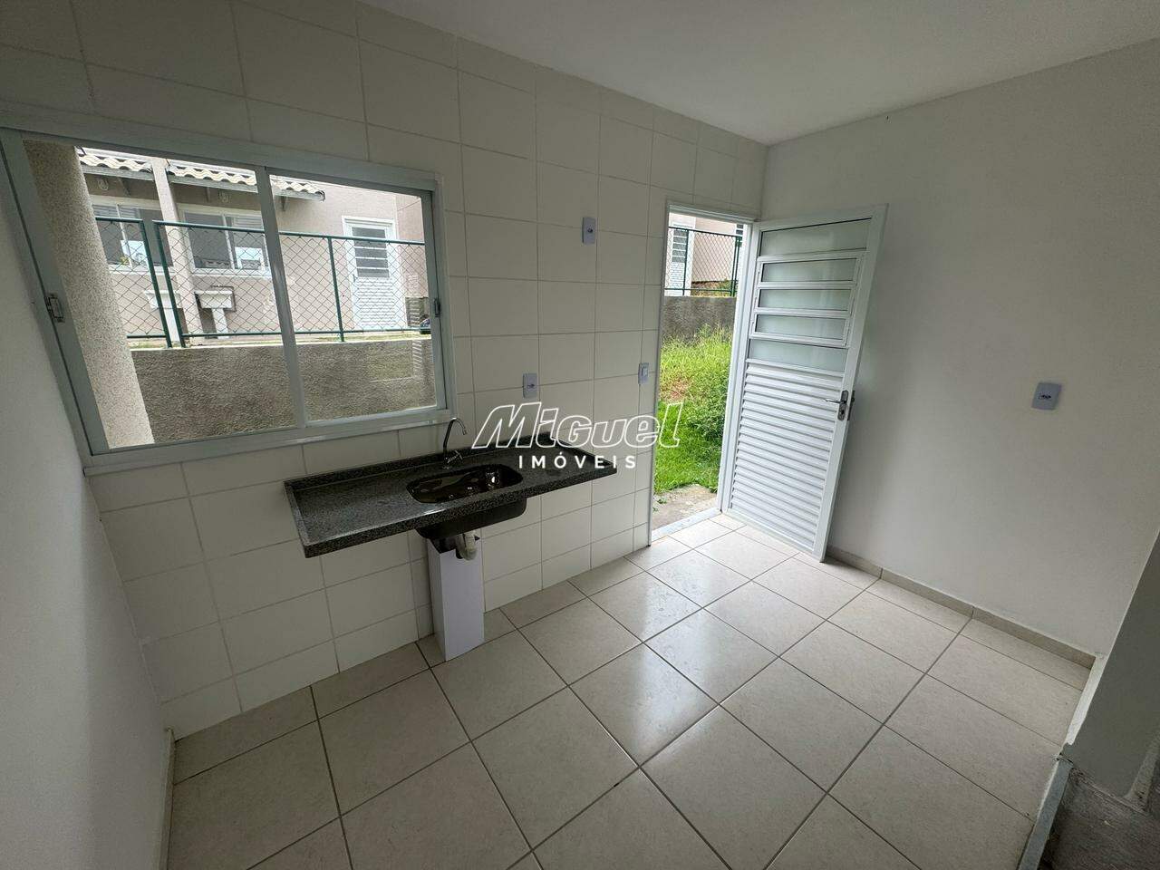 Casa em Condomínio para aluguel no Parque Residencial Piracicaba: