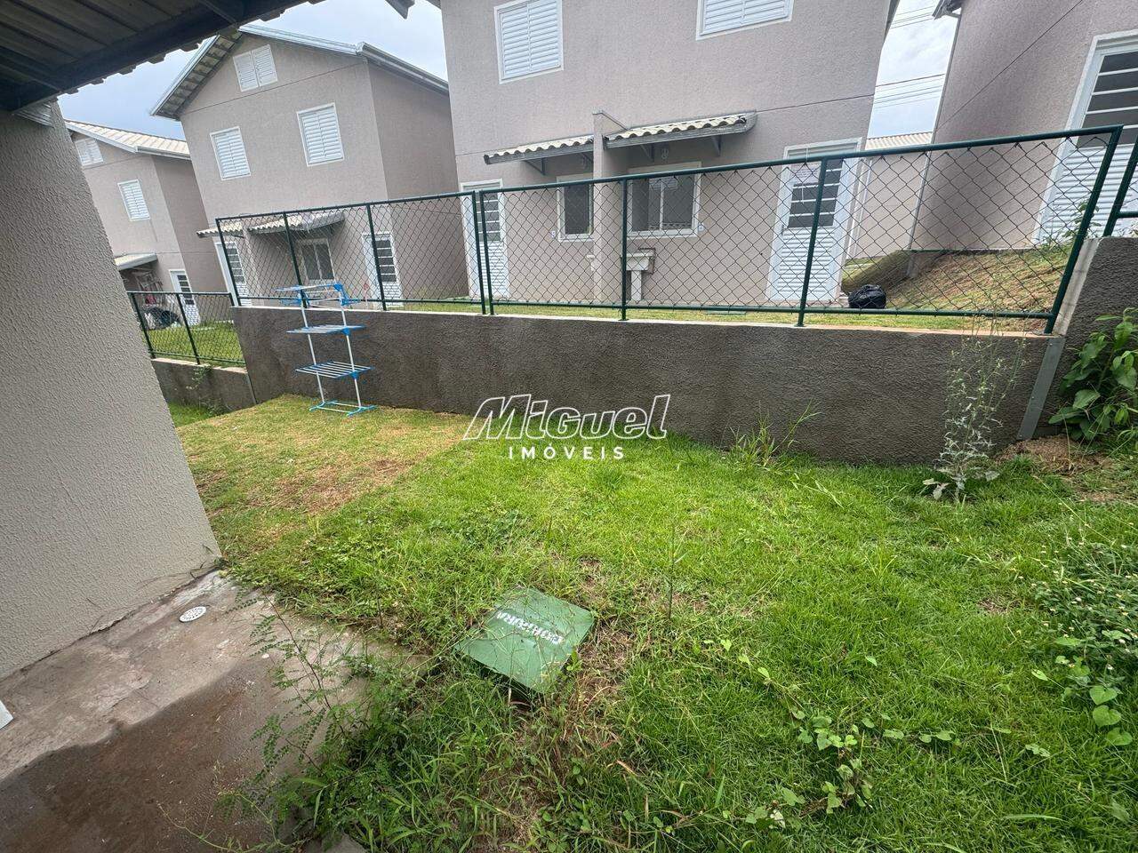 Casa em Condomínio para aluguel no Parque Residencial Piracicaba: 